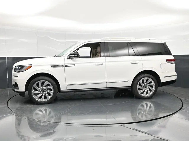 SEMINUEVOS LINCOLN Navigator a Estados en autogozo