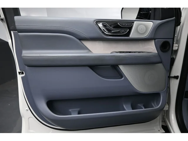 SEMINUEVOS LINCOLN Navigator a Estados en autogozo
