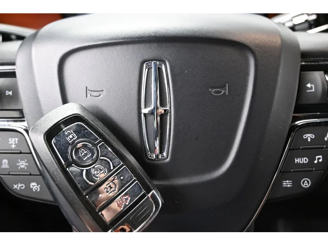 SEMINUEVOS LINCOLN Navigator L a Estados en autogozo