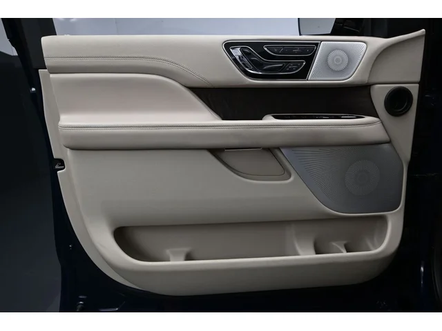 SEMINUEVOS LINCOLN Navigator L a Estados en autogozo