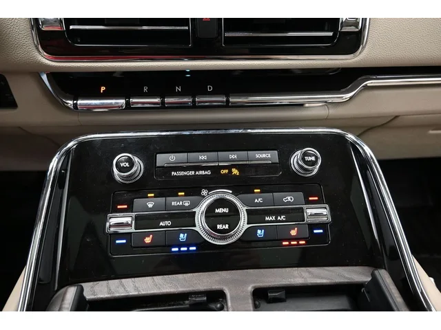 SEMINUEVOS LINCOLN Navigator L a Estados en autogozo