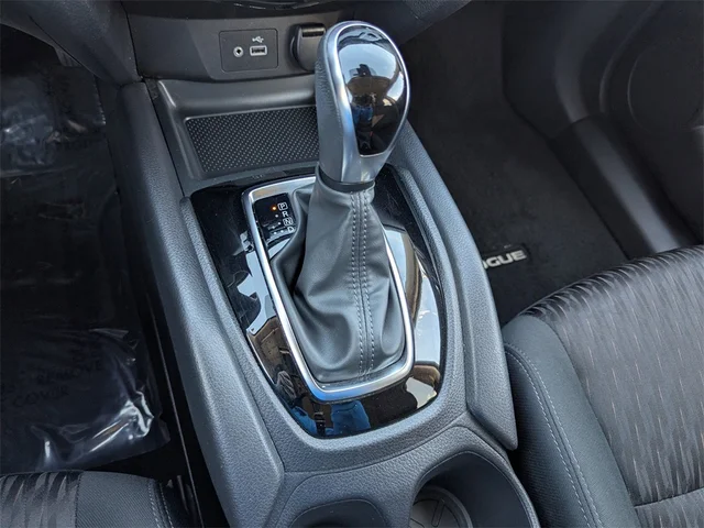 SEMINUEVOS NISSAN Rogue at Kennesaw, in Town Center Nissan