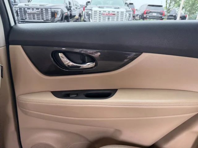 SEMINUEVOS NISSAN Rogue a Estados en autogozo