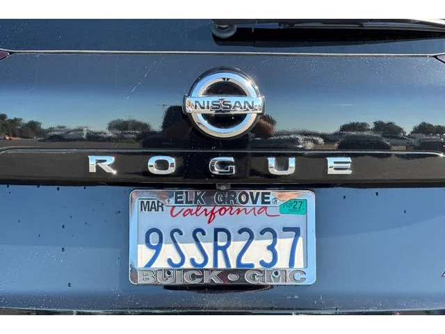 SEMINUEVOS NISSAN Rogue at ELK GROVE in Elk Grove Buick GMC