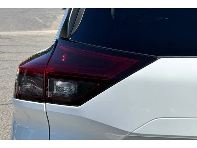 SEMINUEVOS NISSAN Rogue at ELK GROVE in Elk Grove Buick GMC