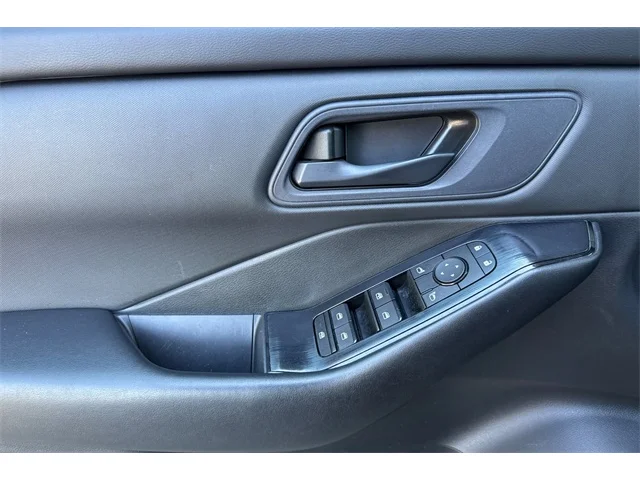 SEMINUEVOS NISSAN Rogue at ELK GROVE in Elk Grove Buick GMC