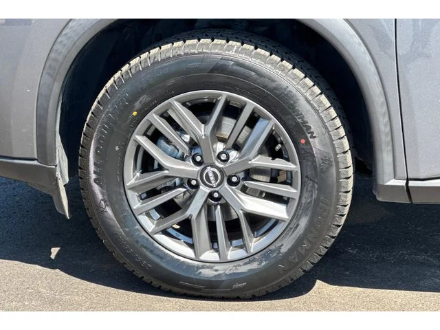SEMINUEVOS NISSAN Rogue at ELK GROVE in Elk Grove Buick GMC