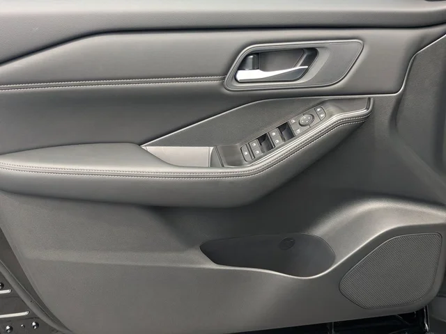 Nuevos NISSAN ROGUE à Estados chez autogozo