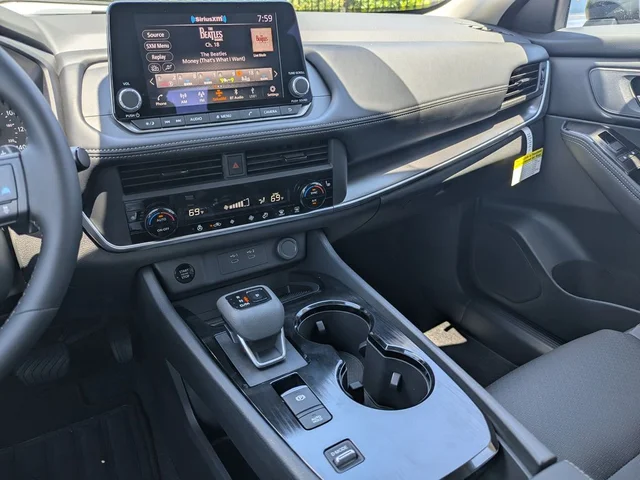 Nuevos NISSAN ROGUE à Estados chez autogozo