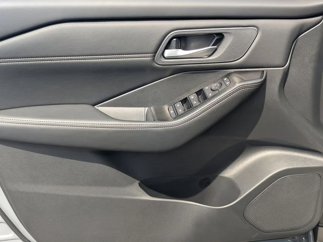 Nuevos NISSAN ROGUE à Estados chez autogozo