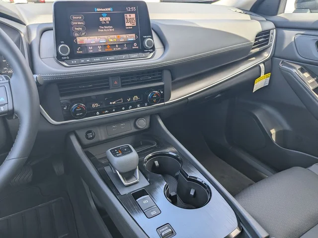 Nuevos NISSAN ROGUE à Estados chez autogozo