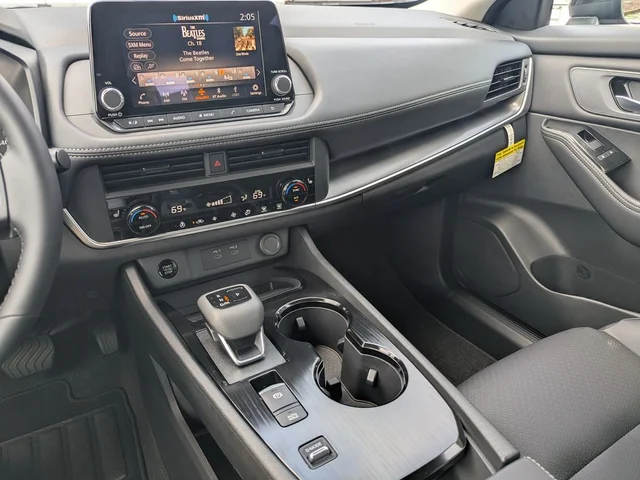 Nuevos NISSAN ROGUE à Estados chez autogozo