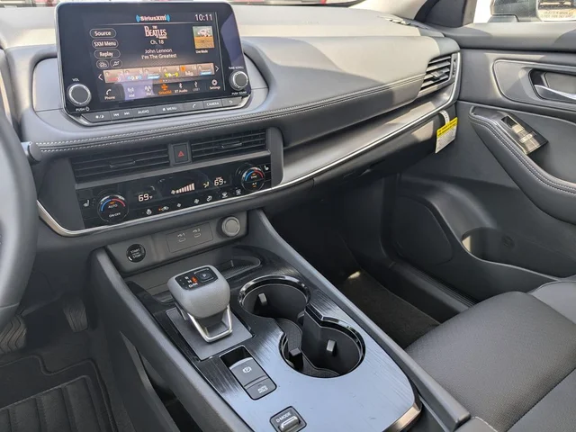 Nuevos NISSAN ROGUE à Estados chez autogozo