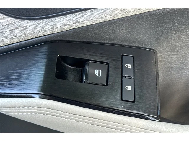 SEMINUEVOS NISSAN Rogue at ELK GROVE in Elk Grove Buick GMC