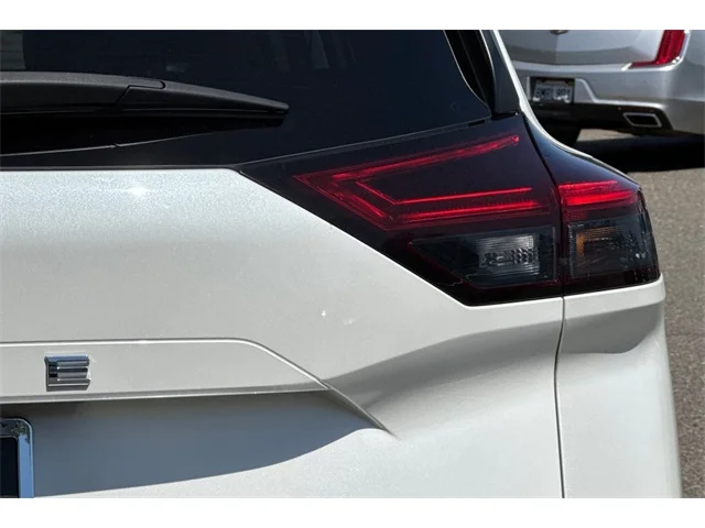SEMINUEVOS NISSAN Rogue at ELK GROVE in Elk Grove Buick GMC