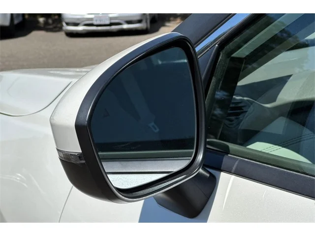 SEMINUEVOS NISSAN Rogue at ELK GROVE in Elk Grove Buick GMC