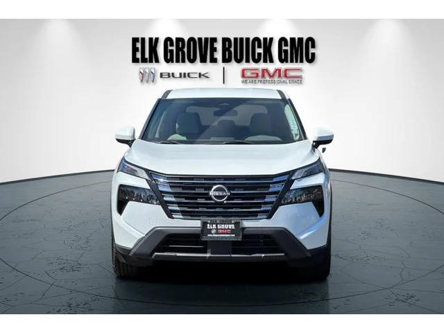 SEMINUEVOS NISSAN Rogue at ELK GROVE in Elk Grove Buick GMC