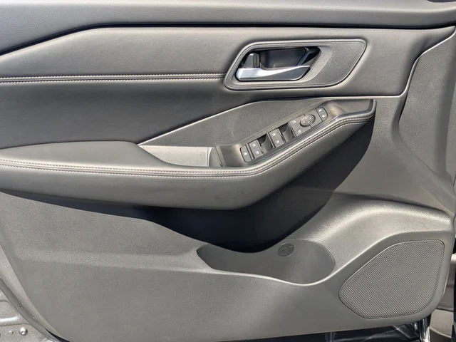 Nuevos NISSAN ROGUE à Estados chez autogozo