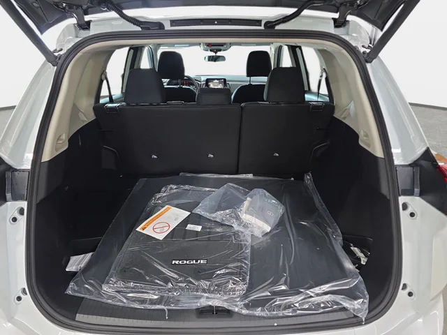 Nuevos NISSAN ROGUE à Estados chez autogozo