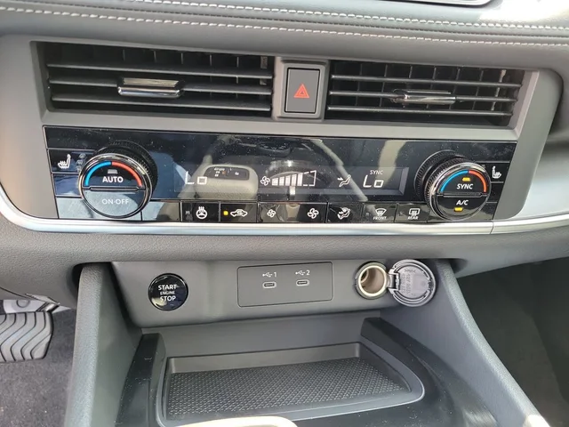 Nuevos NISSAN ROGUE à Estados chez autogozo