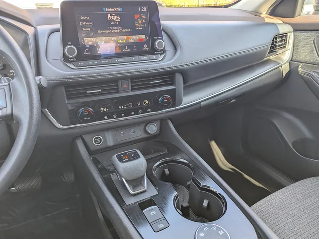 SEMINUEVOS NISSAN Rogue at Kennesaw, in Town Center Nissan