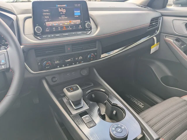 Nuevos NISSAN ROGUE à Estados chez autogozo