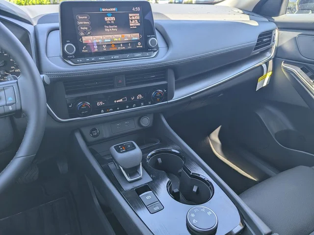 Nuevos NISSAN ROGUE à Estados chez autogozo