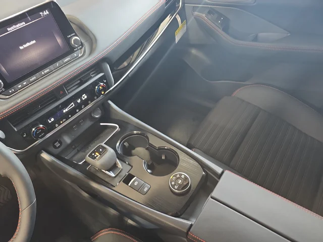 Nuevos NISSAN ROGUE à Estados chez autogozo