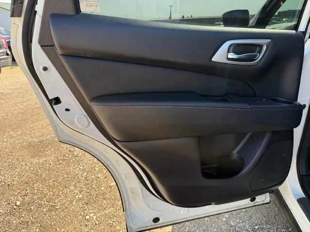 SEMINUEVOS NISSAN Pathfinder a Estados en autogozo