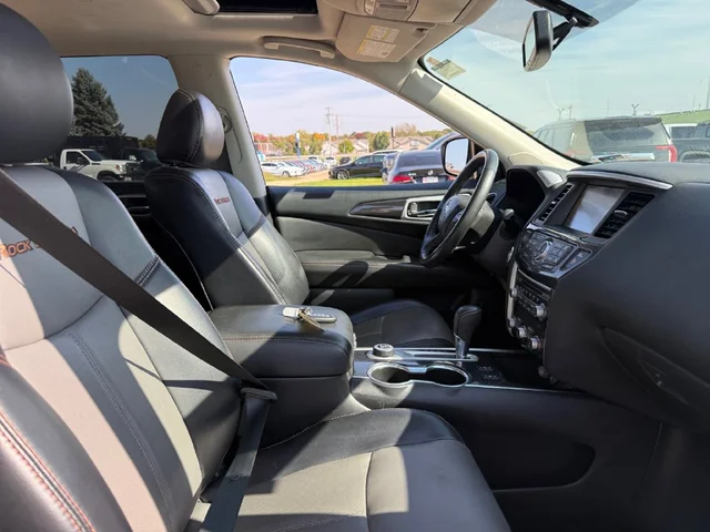 SEMINUEVOS NISSAN Pathfinder a Estados en autogozo