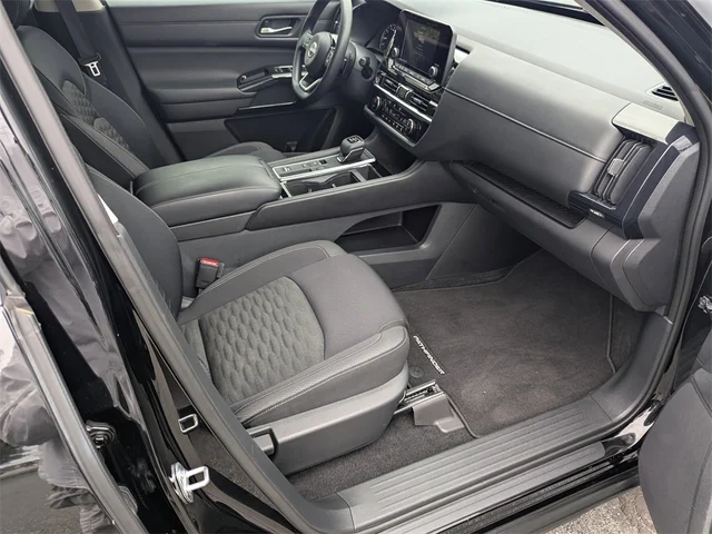 SEMINUEVOS NISSAN Pathfinder at Kennesaw, in Town Center Nissan