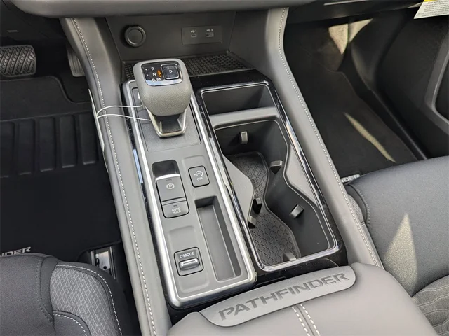 Nuevos NISSAN PATHFINDER à Kennesaw, chez Town Center Nissan