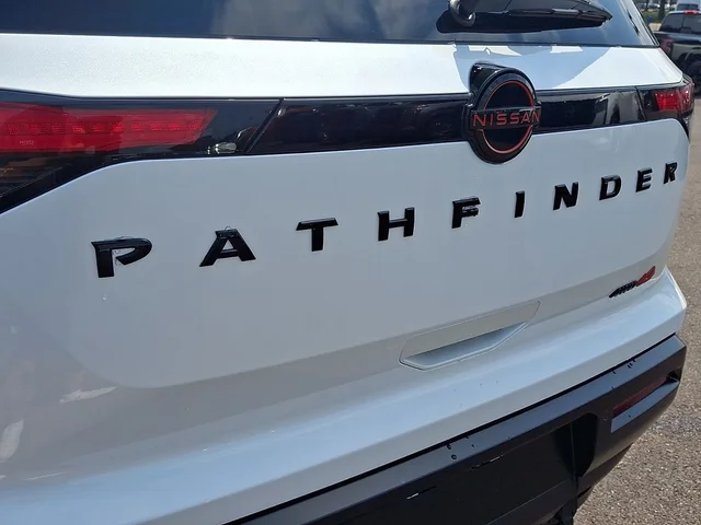 Nuevos NISSAN PATHFINDER à Estados chez autogozo