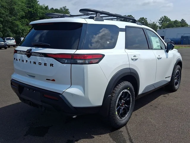 Nuevos NISSAN PATHFINDER à Estados chez autogozo