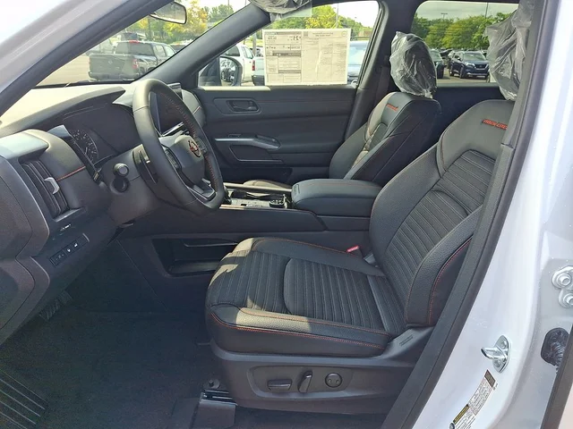 Nuevos NISSAN PATHFINDER à Estados chez autogozo