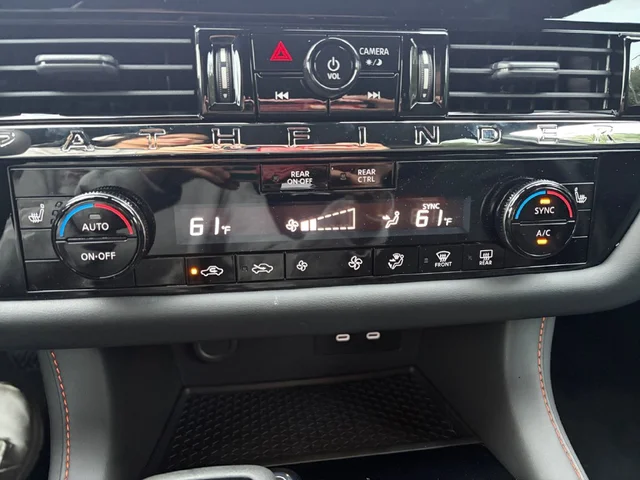 Nuevos NISSAN PATHFINDER à Estados chez autogozo