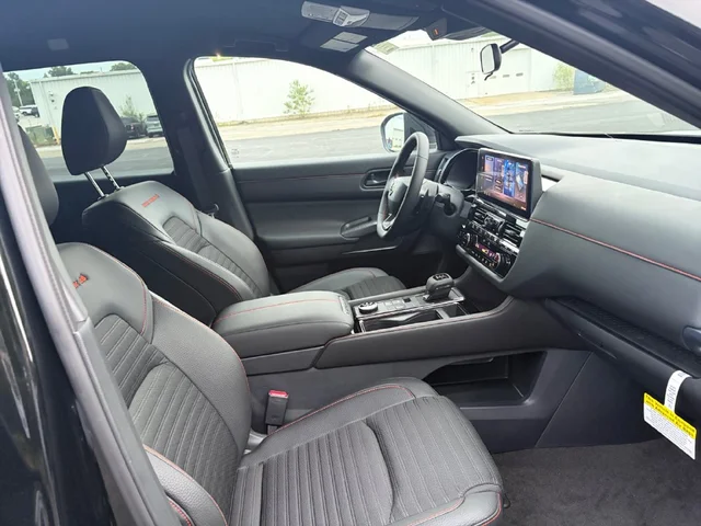 Nuevos NISSAN PATHFINDER à Estados chez autogozo