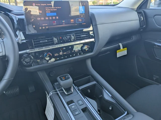 Nuevos NISSAN PATHFINDER à Estados chez autogozo