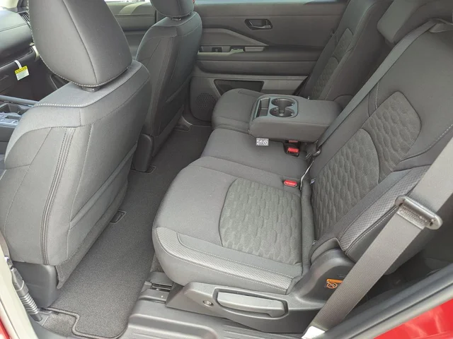 Nuevos NISSAN PATHFINDER à Estados chez autogozo