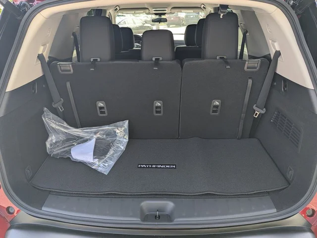 Nuevos NISSAN PATHFINDER à Estados chez autogozo