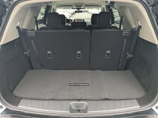 Nuevos NISSAN PATHFINDER à Estados chez autogozo