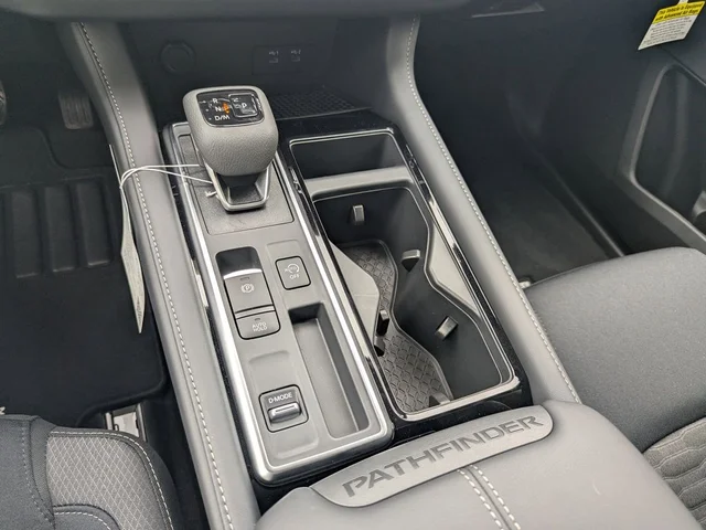 Nuevos NISSAN PATHFINDER à Estados chez autogozo
