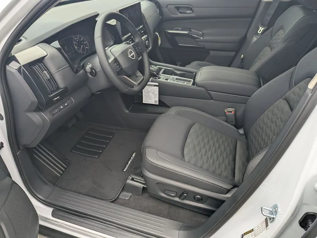 Nuevos NISSAN PATHFINDER à Estados chez autogozo