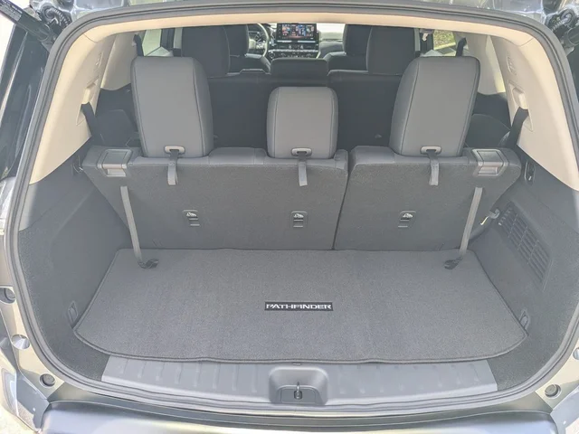 Nuevos NISSAN PATHFINDER à Estados chez autogozo