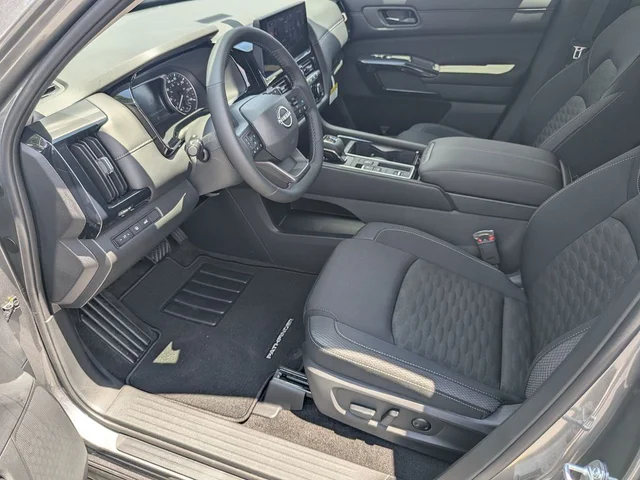 Nuevos NISSAN PATHFINDER à Estados chez autogozo