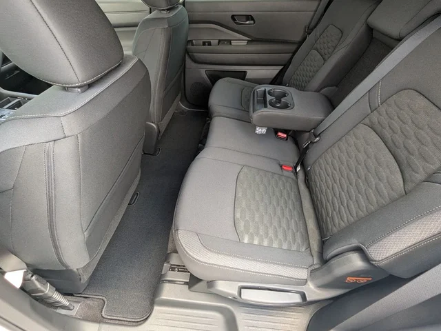 Nuevos NISSAN PATHFINDER à Estados chez autogozo