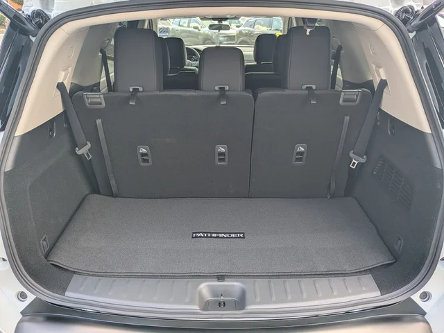 Nuevos NISSAN PATHFINDER à Estados chez autogozo