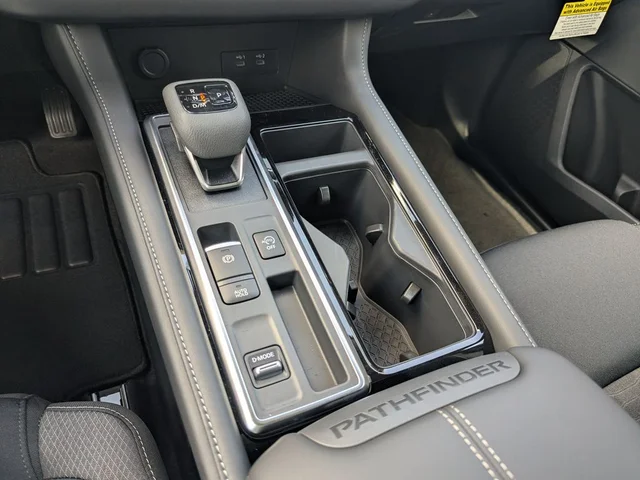Nuevos NISSAN PATHFINDER à Estados chez autogozo