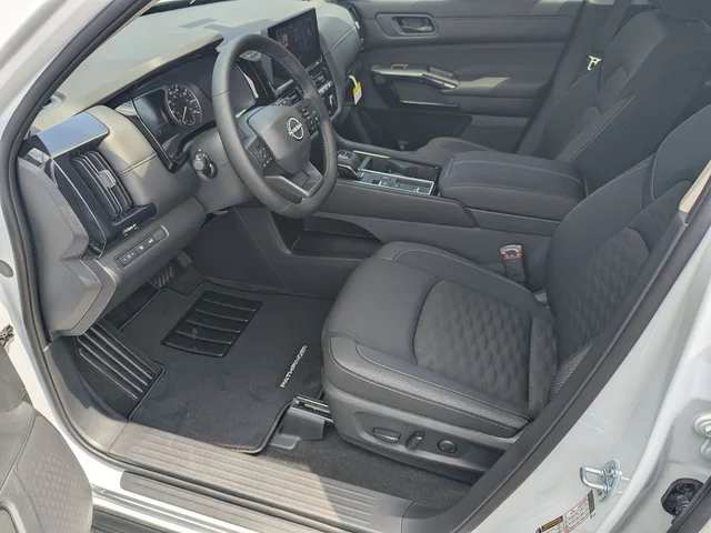 Nuevos NISSAN PATHFINDER à Estados chez autogozo