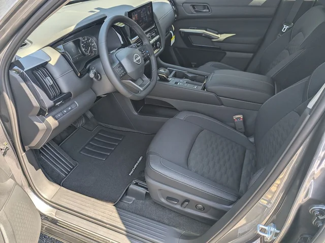 Nuevos NISSAN PATHFINDER à Estados chez autogozo